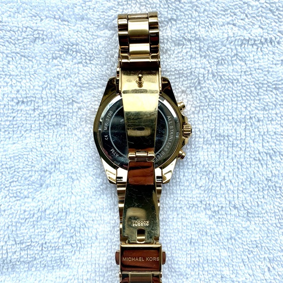 Michael Kors Bradshaw Chronograph Watch - Picture 4 of 5